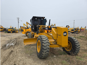 Грейдер CATERPILLAR 140K