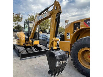 Мини-экскаватор CATERPILLAR