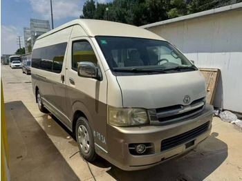 Микроавтобус TOYOTA