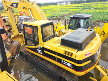 Гусеничный экскаватор CATERPILLAR 320B