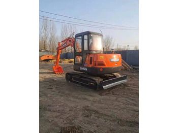 Мини-экскаватор Doosan DH55: фото 3 Мини-экскаватор Doosan DH55: фото 3
