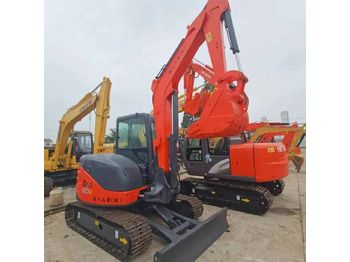 Мини-экскаватор HITACHI ZX60