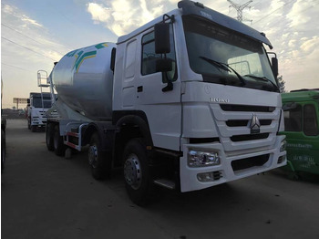 Автобетоносмеситель SINOTRUK HOWO