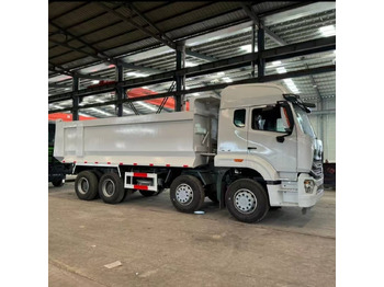 Самосвал Howo 371 8x4: фото 3