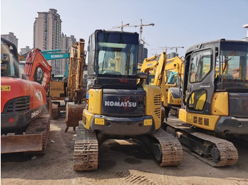 : фото в шапке страницы