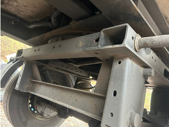 Полуприцеп-рефрижератор Montracron Tendem Rear Steering Axle: фото 4