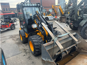 Колёсный погрузчик JCB 403