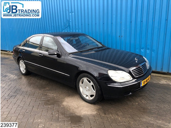 Седан MERCEDES-BENZ