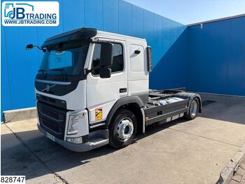 Тягач VOLVO FM