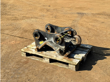 Экскаватор CATERPILLAR