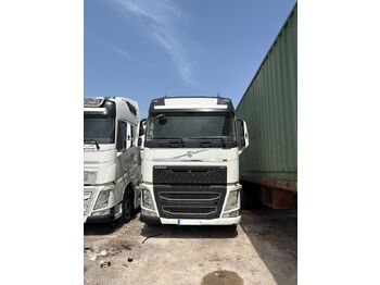 Тягач VOLVO FH 500