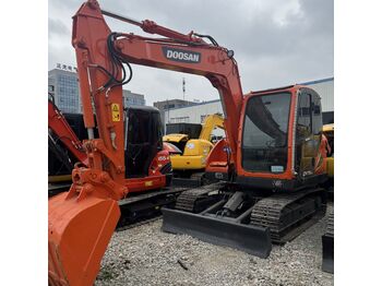 Мини-экскаватор DOOSAN DX75