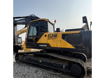 Гусеничный экскаватор VOLVO EC240