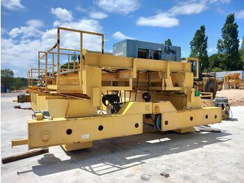 Кран DEMAG