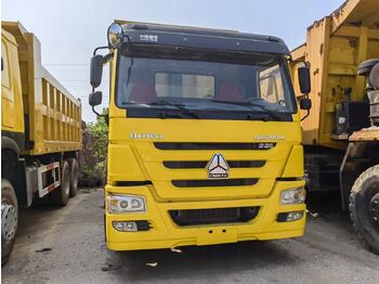 Самосвал SINOTRUK HOWO