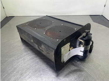 Рама/ Шасси для Строительной техники Ahlmann AZ150-4184898A-Airco condenser/Klimakondensator: фото 3
