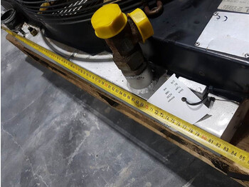 Двигатель и запчасти для Строительной техники Ahlmann AZ200 - 4102138A/4102942A - Kombikuehler: фото 5