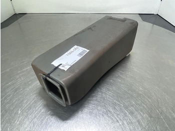 Кабина и интерьер LIEBHERR