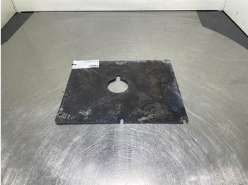 : фото в шапке страницы