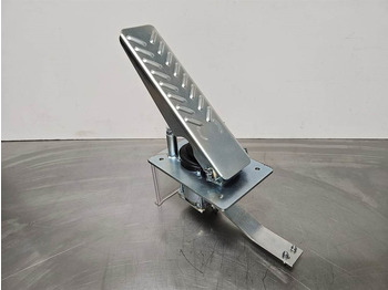 Кабина и интерьер TEREX