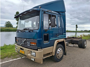 Грузовик-шасси VOLVO FL