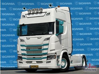 Тягач SCANIA R 450