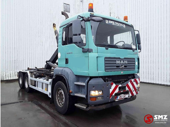 Грузовик-контейнеровоз/ Сменный кузов MAN TGA 26.350