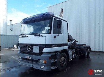 Грузовик-контейнеровоз/ Сменный кузов Mercedes-Benz Actros 2531 francais: фото 3