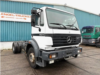 Mercedes-Benz SK 1824 K (ONLY 226.000 KM!) 4x2 FULL STEEL CHASSIS (MANUAL GEARBOX / REDUCTION AXLE / FULL STEEL SUSPENSION / P.T.O.) лизинг Mercedes-Benz SK 1824 K (ONLY 226.000 KM!) 4x2 FULL STEEL CHASSIS (MANUAL GEARBOX / REDUCTION AXLE / FULL STEEL SUSPENSION / P.T.O.): фото 2