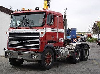 Тягач Mack MH 613: фото 1