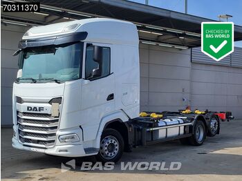 Грузовик-контейнеровоз/ Сменный кузов DAF XG 480