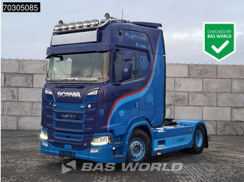 Тягач SCANIA S 580