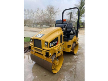 Дорожный каток CATERPILLAR