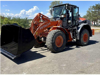 Колёсный погрузчик HITACHI ZW180