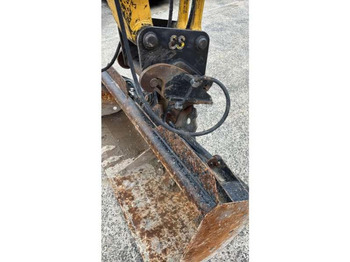 Колёсный экскаватор Komatsu Pelle sur Pneus PW98MR-11E0: фото 5 Колёсный экскаватор Komatsu Pelle sur Pneus PW98MR-11E0: фото 5