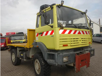 Грузовик с закрытым кузовом RENAULT TRM