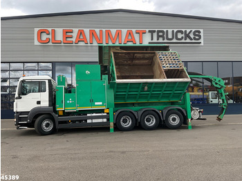 : фото в шапке страницы