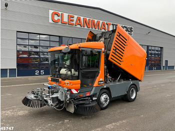 Подметально-уборочная машина RAVO