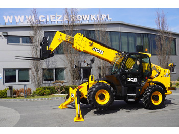 Колёсный погрузчик JCB