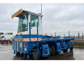 : фото в шапке страницы