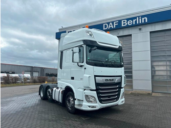 Тягач DAF XF 530