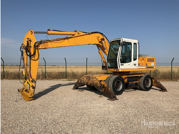 Колёсный экскаватор LIEBHERR A 902