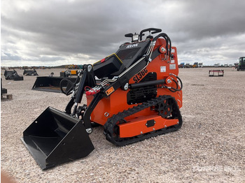 Гусеничный мини-погрузчик