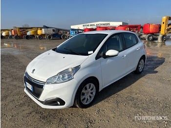 Грузовик с закрытым кузовом PEUGEOT