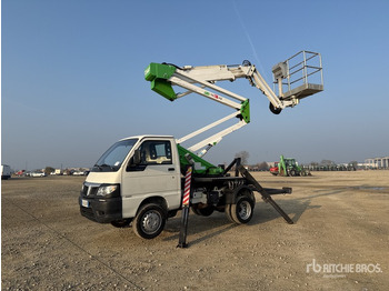 Грузовик с подъемником COMET