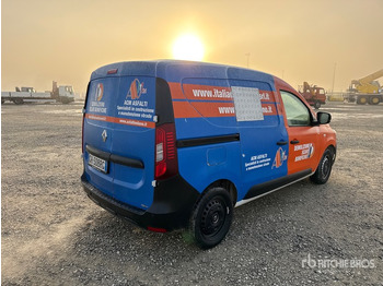 Грузовик с закрытым кузовом 2022 Renault Van Truck: фото 3