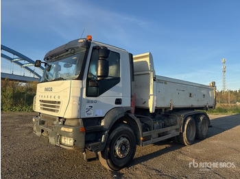 Самосвал IVECO Trakker