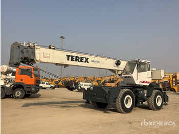Короткобазный кран TEREX