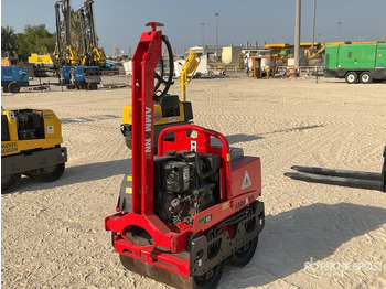 Каток тротуарный Ammann ARW65 Walk Behind Roller: фото 3 Каток тротуарный Ammann ARW65 Walk Behind Roller: фото 3