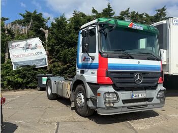 Тягач MERCEDES-BENZ Actros 1841